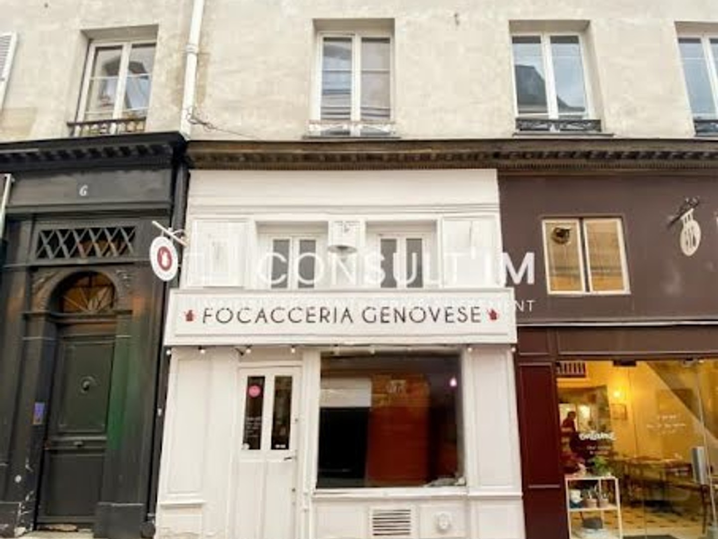 Local 27 m²