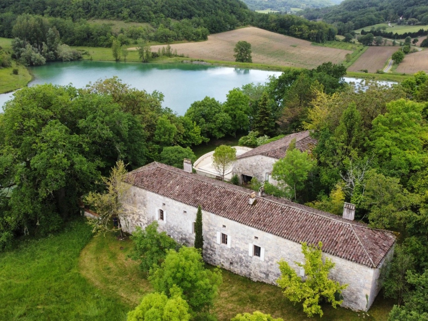 Maison 5 pièces 252 m²