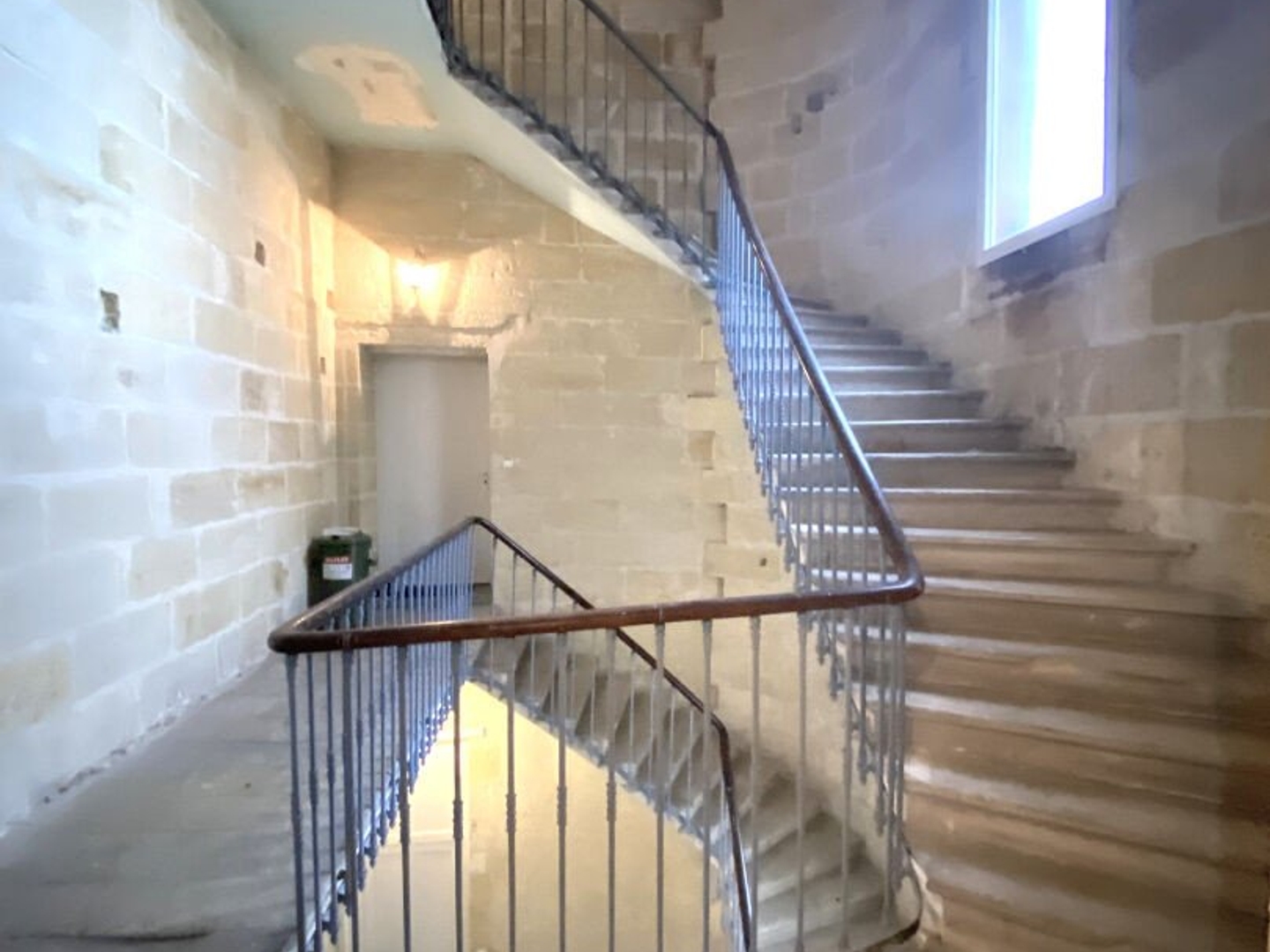 Appartement à vendre - 3 pièces - 137m2 - Libourne (33500)