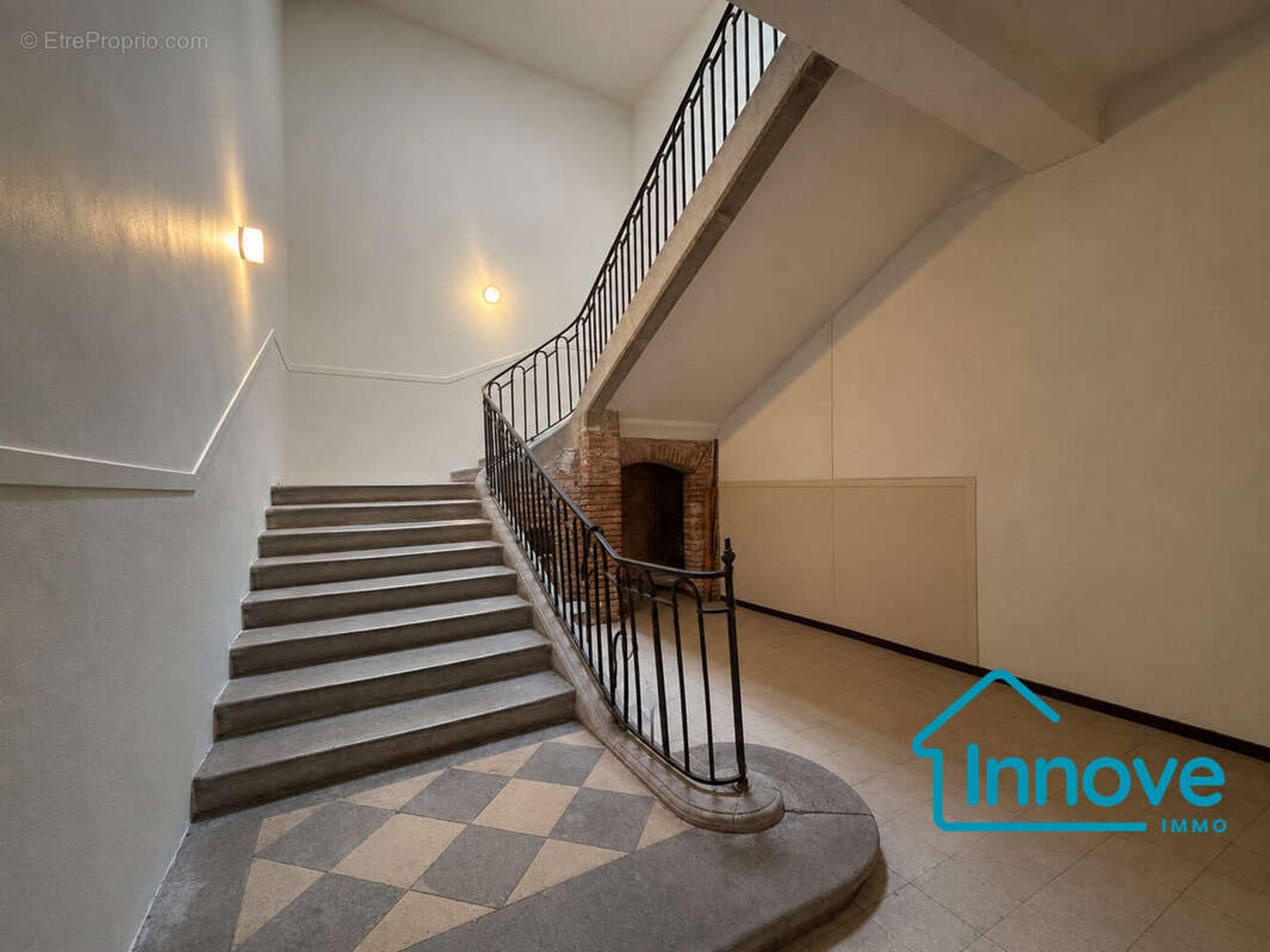 Appartement à vendre - 3 pièces - 747m2 - Grenade (31330)