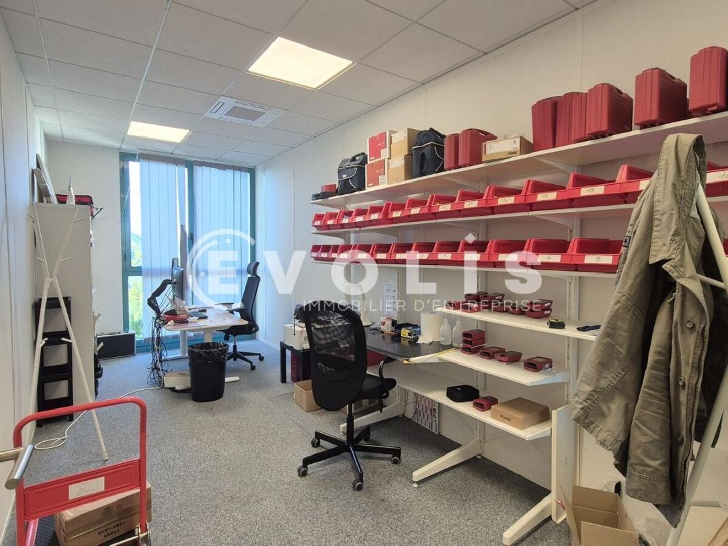 A VENDRE - SERRIS (77) - 245 m² DE BUREAUX
