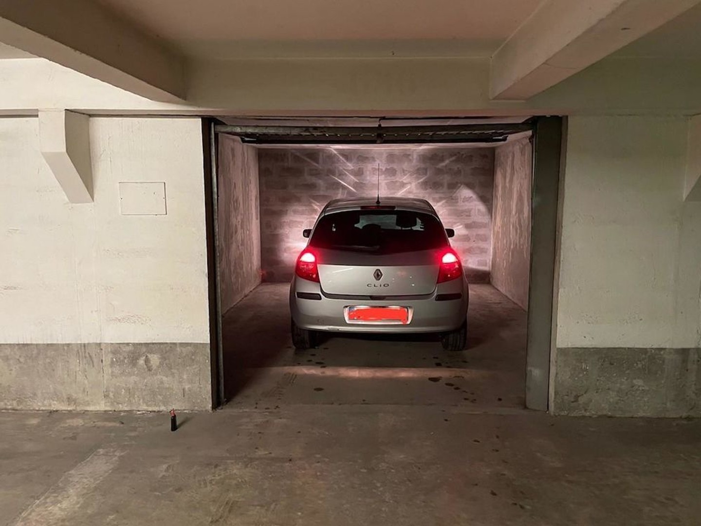 Parking / garage / box à vendre - 20m2 - Tours (37200)