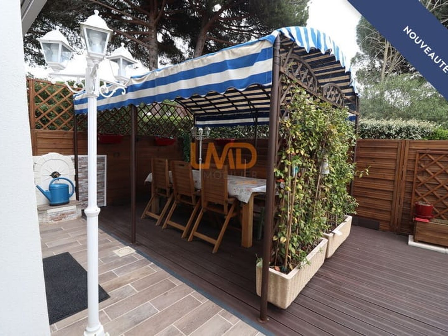 Joli pied à terre avec terrasse-Parking