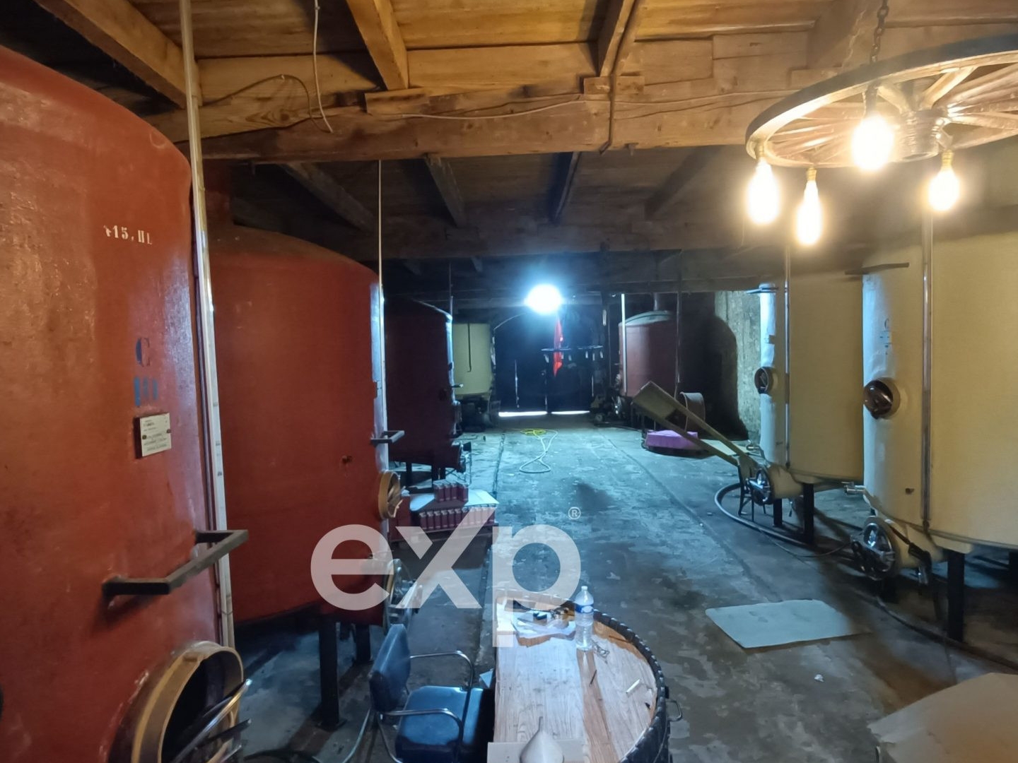Parking / garage / box à vendre - 1071m2 - Cazedarnes (34460)