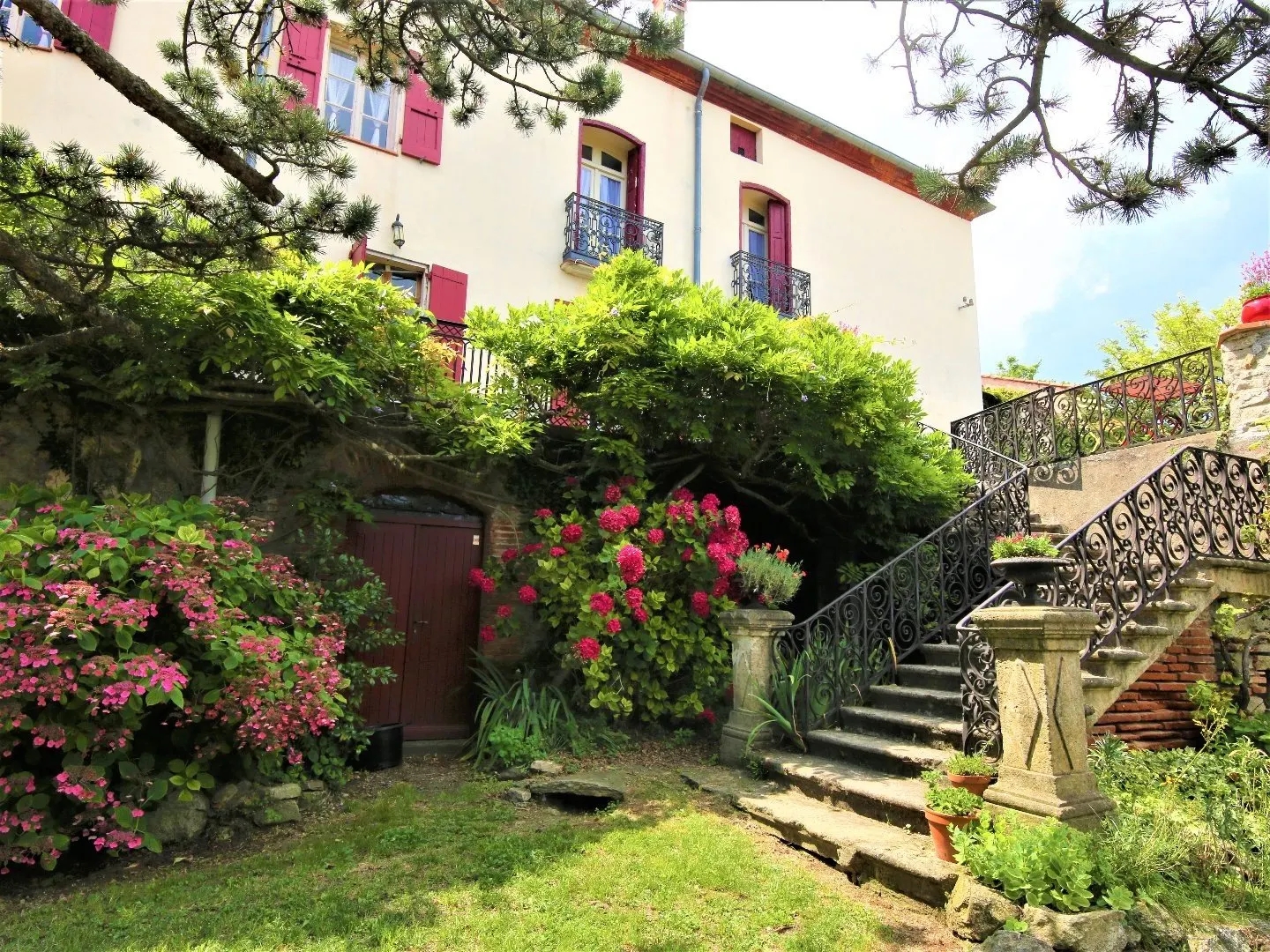 Maison 14 pièces 395 m²