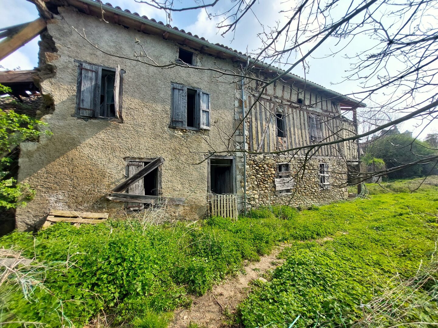 Maison à vendre - 5 pièces - 150m2 - Saint-Girons (09200)