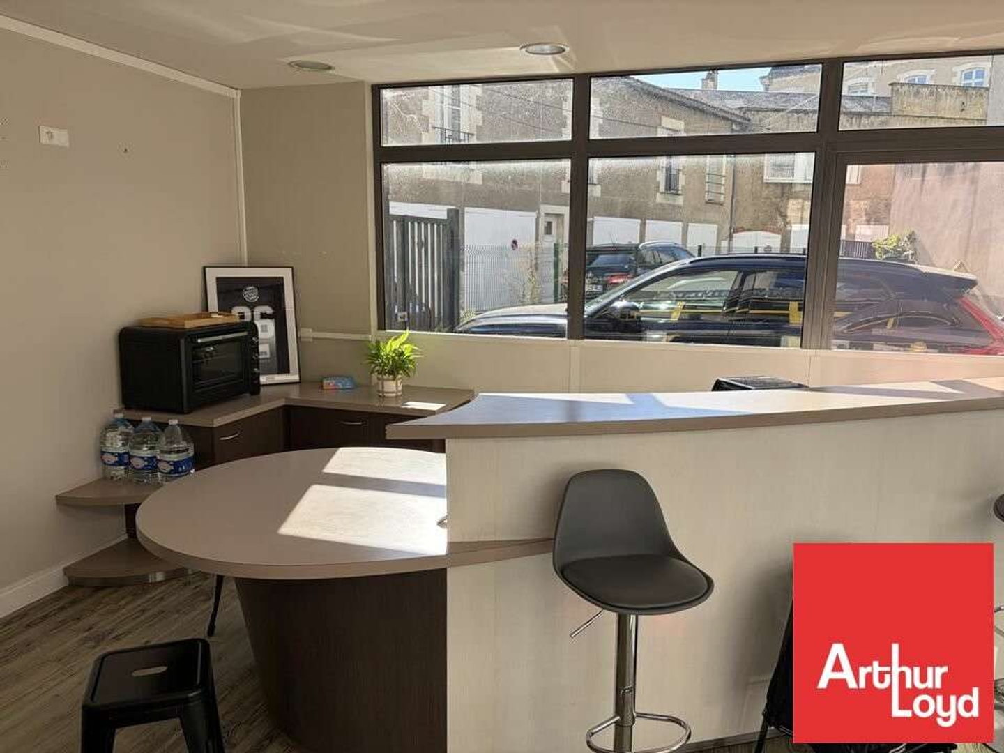 Local commercial de 120m² à vendre à Poitiers