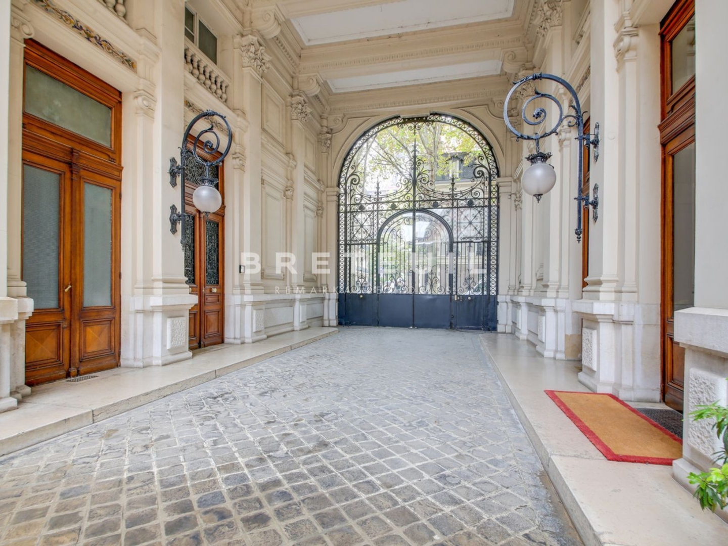 Appartement à vendre - 4 pièces - 126m2 - Paris 7e (75007)