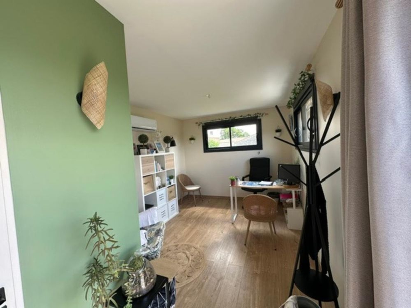 Local pro/ Bureau Chalet autonome de 20 m²(Charente)