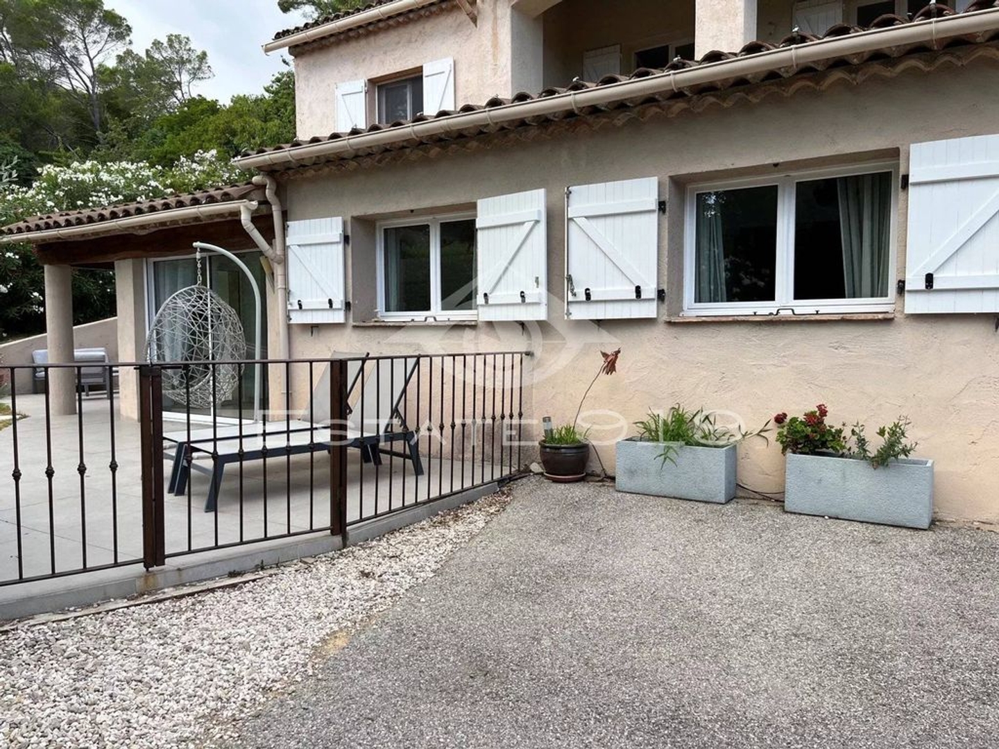 Maison à vendre - 3 pièces - 83m2 - Le Rouret (06650)