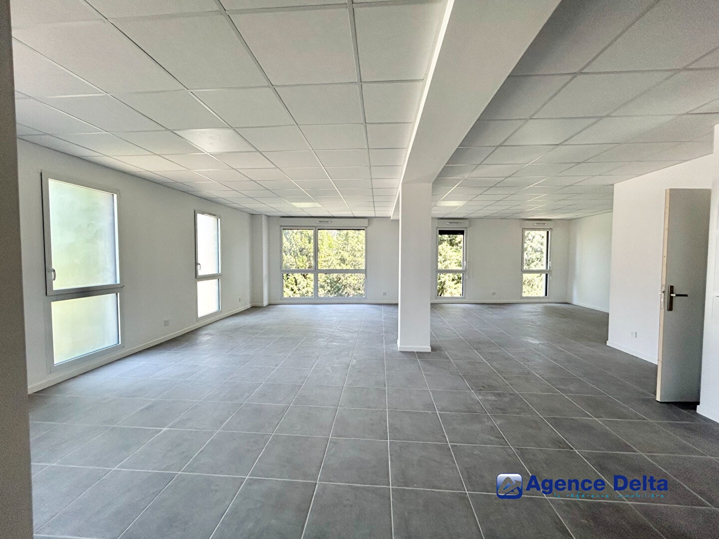 Immeuble à vendre - 85m2 - La Garde (83130)