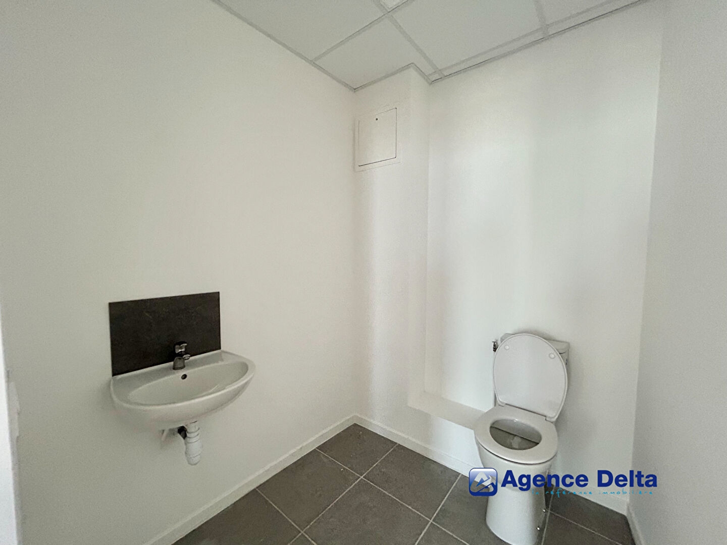 Immeuble à vendre - 85m2 - La Garde (83130)