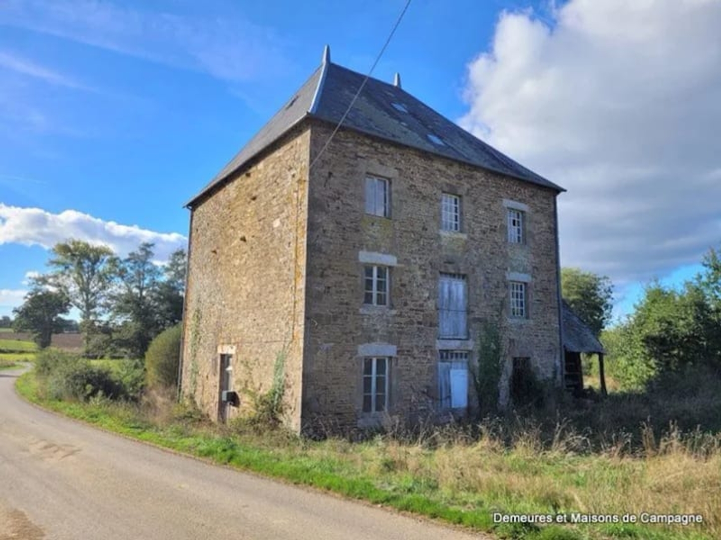 Maison à vendre - 10 pièces - 600m2 - Mantilly (61350)