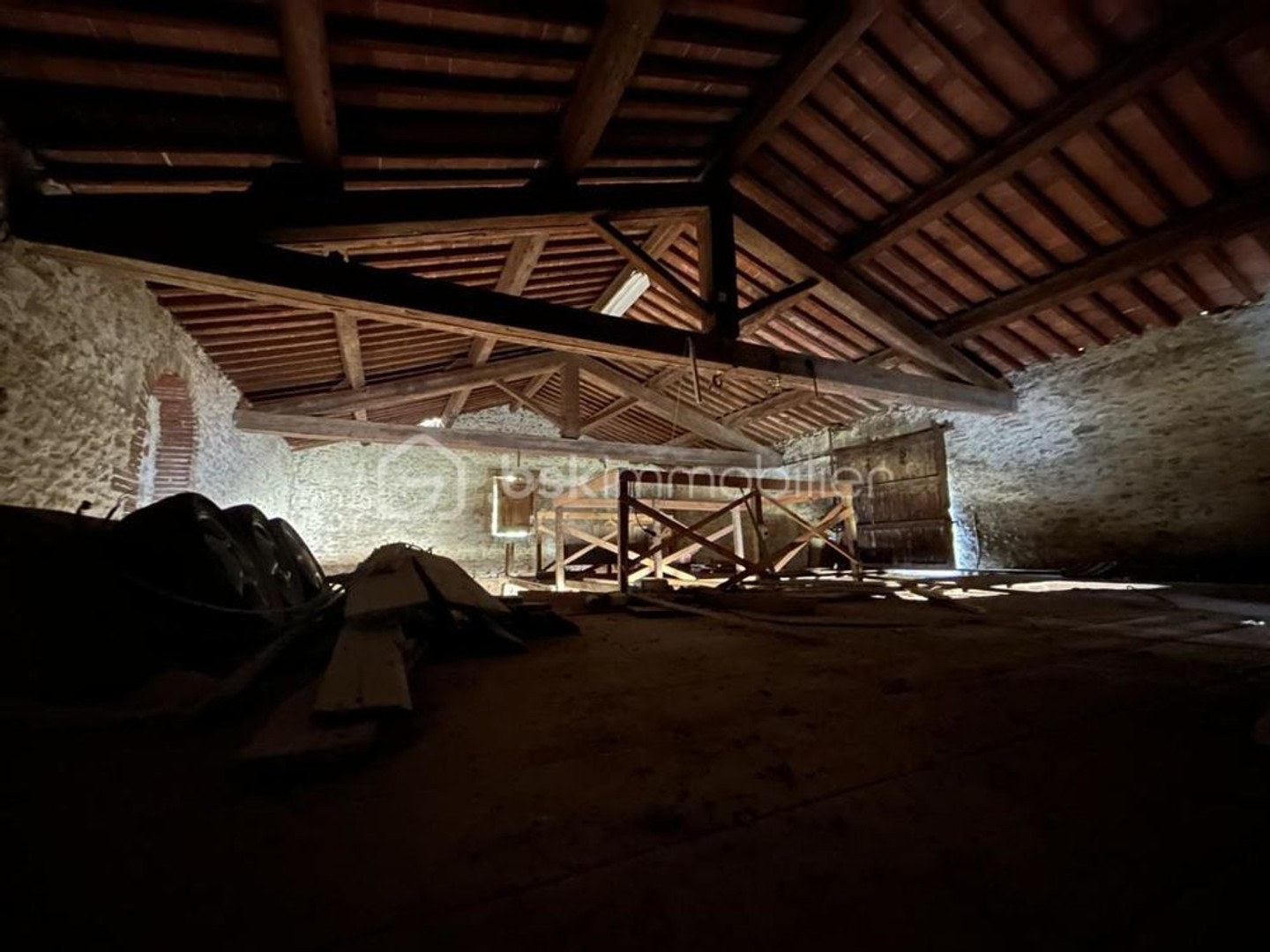 Parking / garage / box à vendre - 216m2 - Bages (66670)