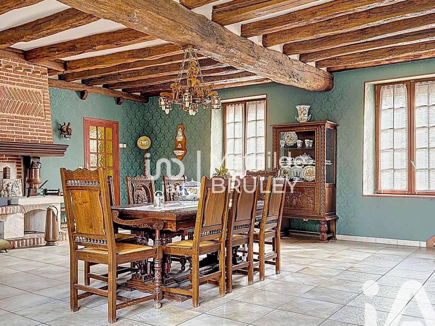 Maison à vendre - 11 pièces - 262m2 - Saint-Arnoult-En-... (78730)