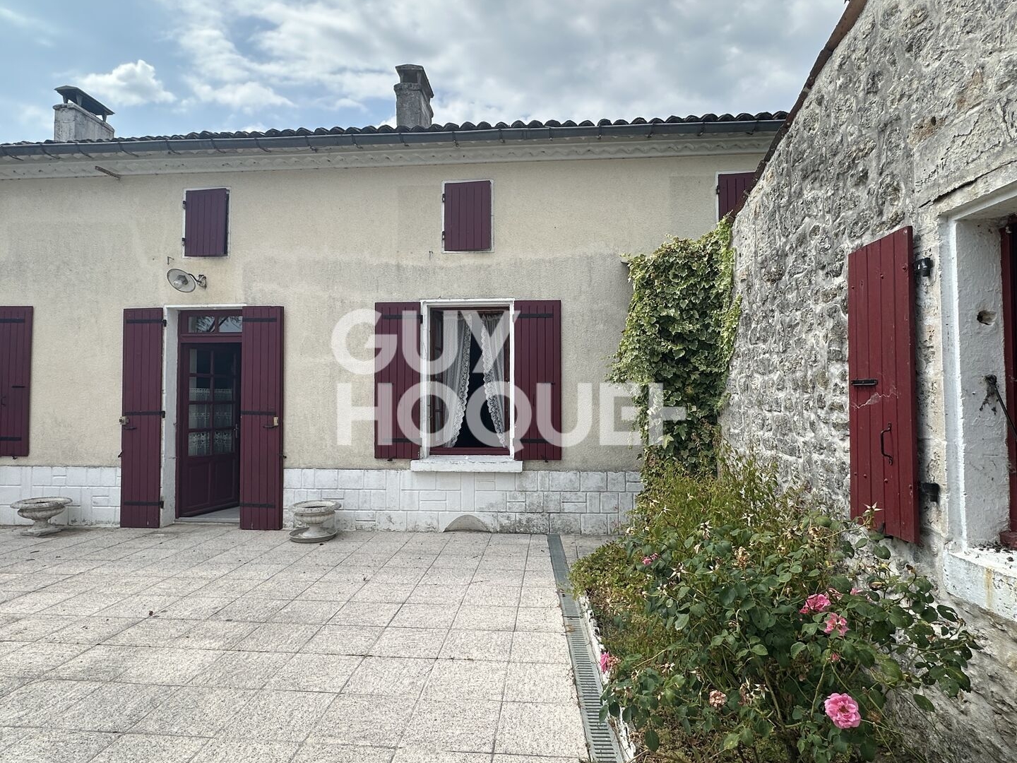 Maison à vendre - 4 pièces - 124m2 - Sainte-Gemme (17250)