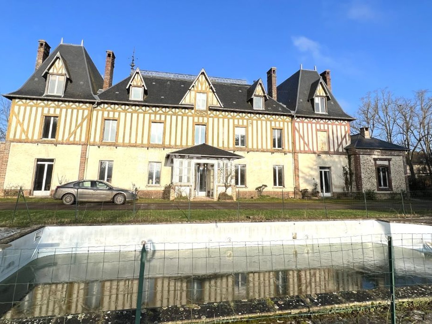 A vendre , Rugles ( Eure ) , manoir 646 m2  ,  13 chambres
