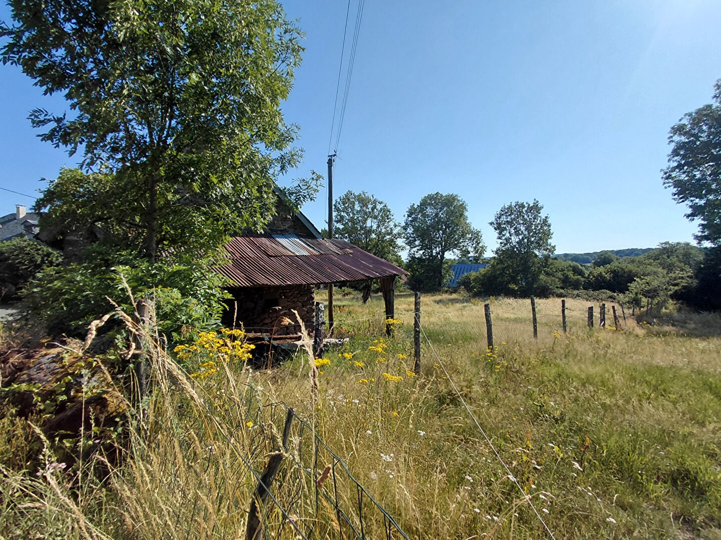 Immeuble à vendre - 90m2 - Le Vigean (15200)