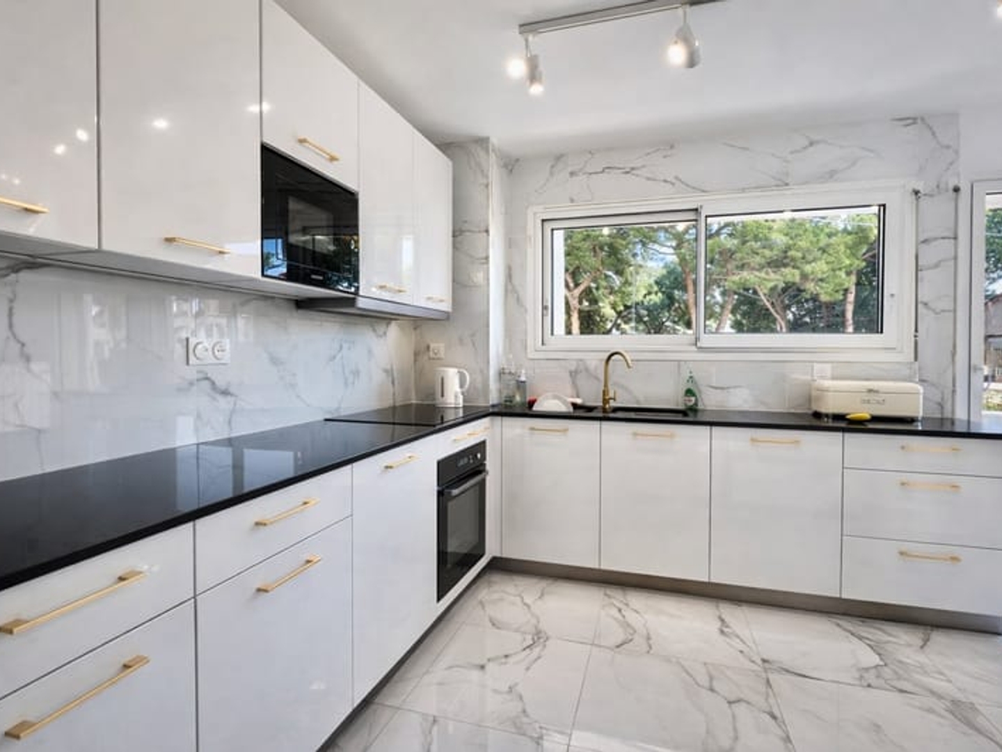 Appartement à vendre - 3 pièces - 84m2 - Cannes (06400)