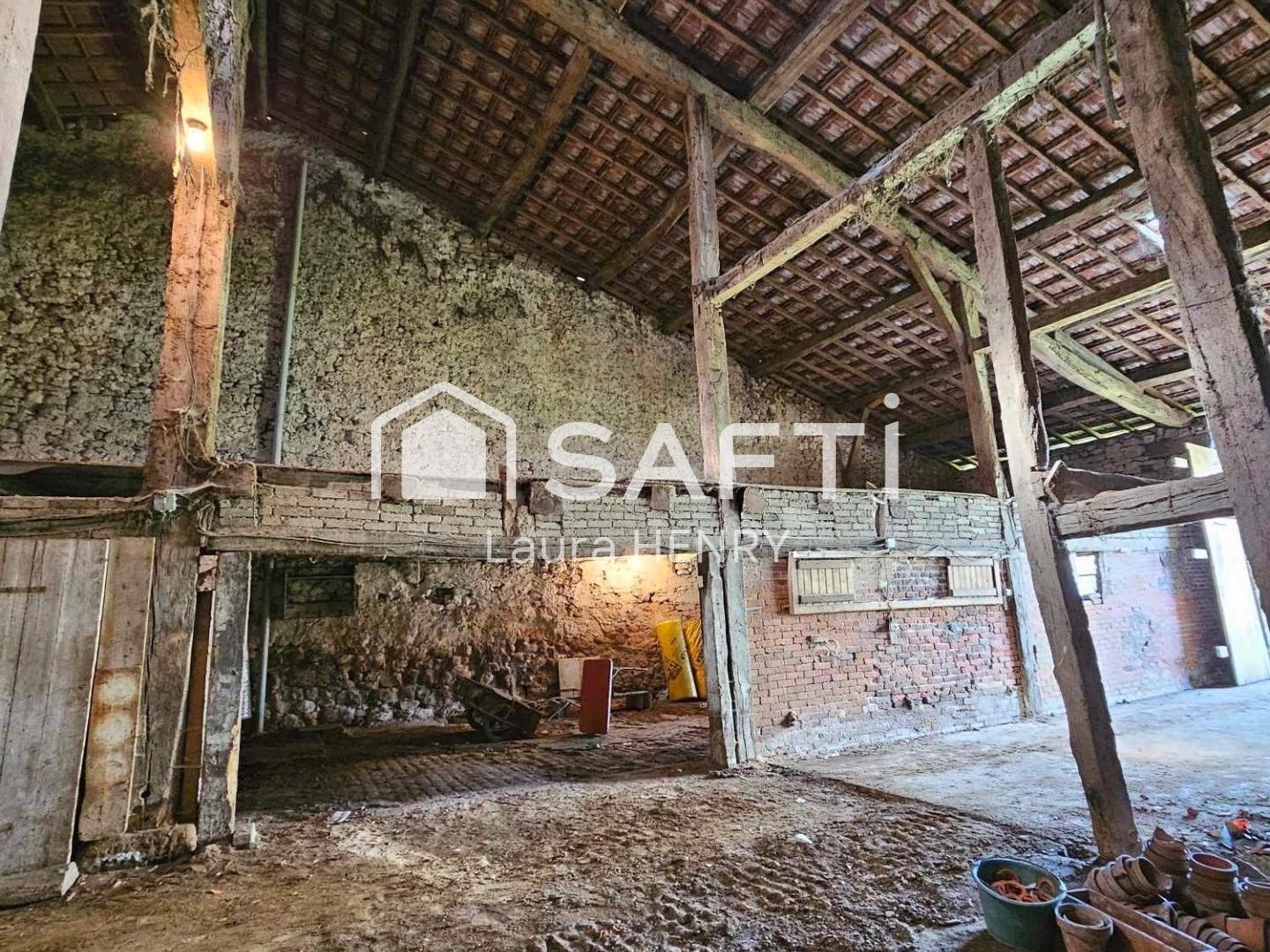 Maison à rénover de 150 m2 avec grange