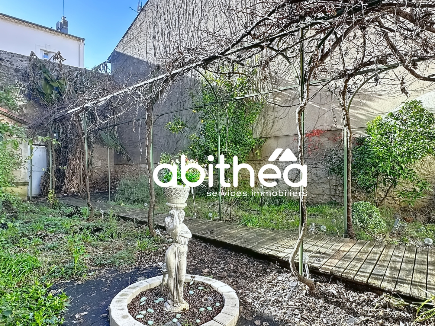 MAISON DE VILLE 174 M2 AVEC JARDIN - 6 CHAMBRES - CENTRE VILLE DE BÉZIERS
