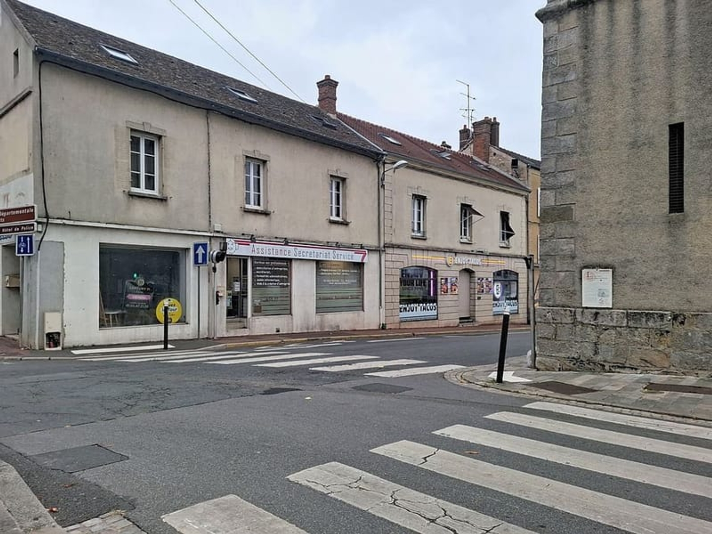 MELUN CENTRE VILLE LOCAL COMMERCIAL