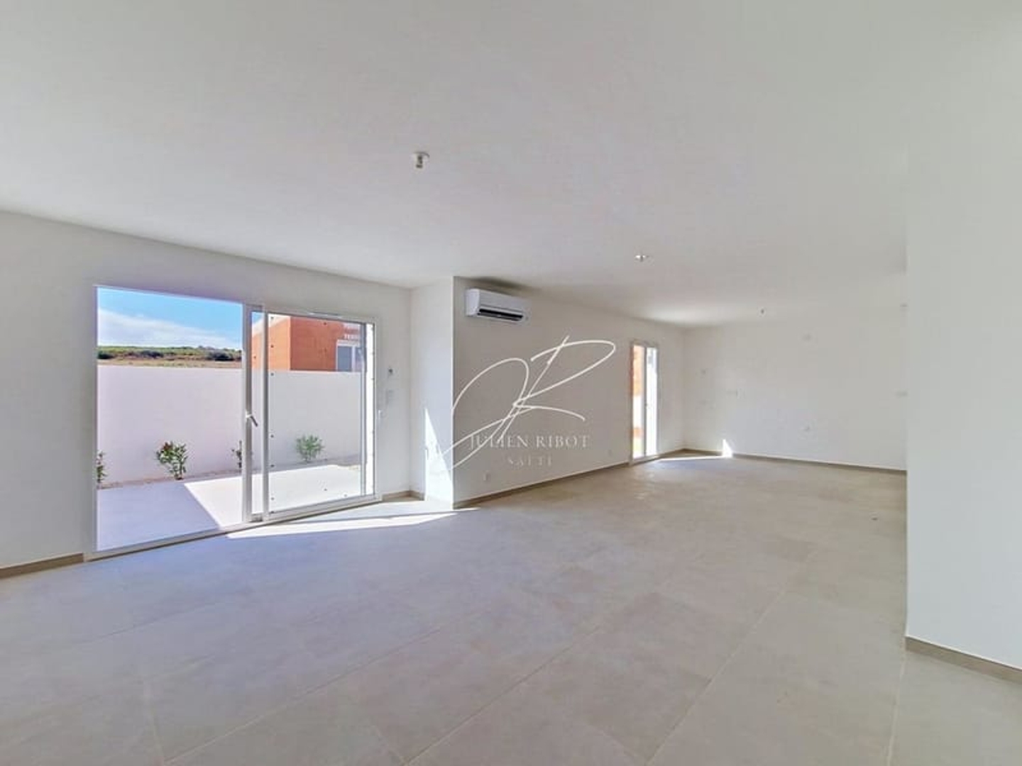 Maiso neuve T3 2 chambre 72 m² garage