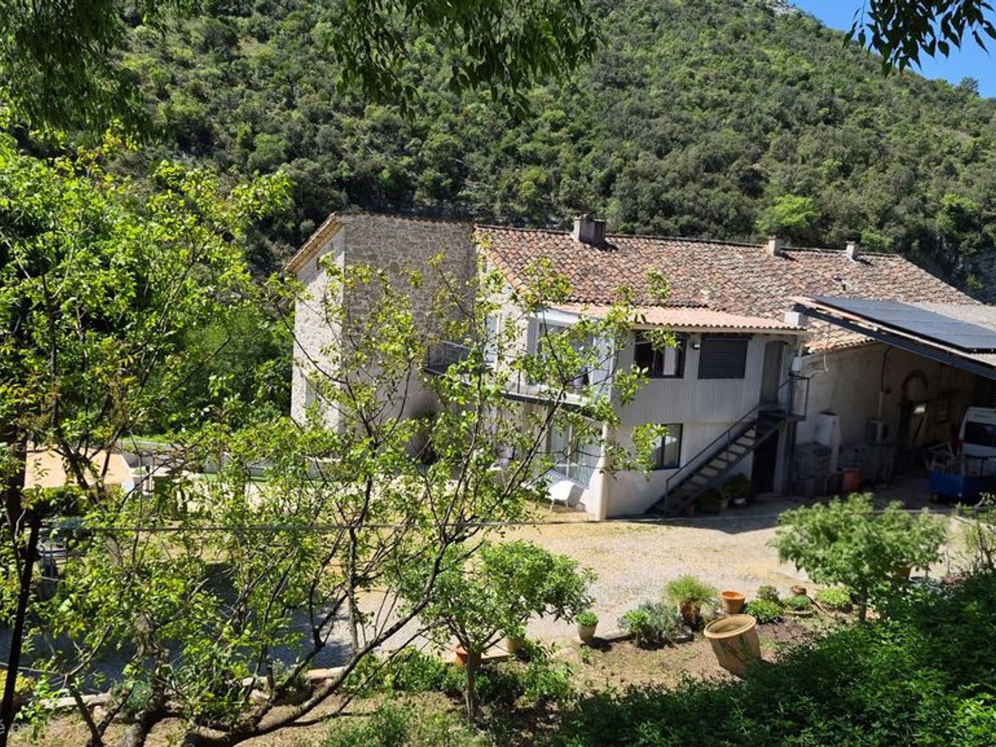 Maison à vendre - 18 pièces - 346m2 - Saint-Hippolyte-D... (30170)