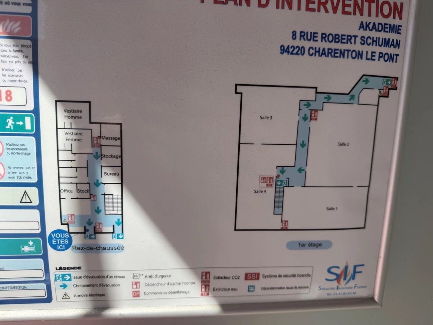 Locaux à vendre - 8 pièces - 3189m2 - Charenton-Le-Pont (94220)
