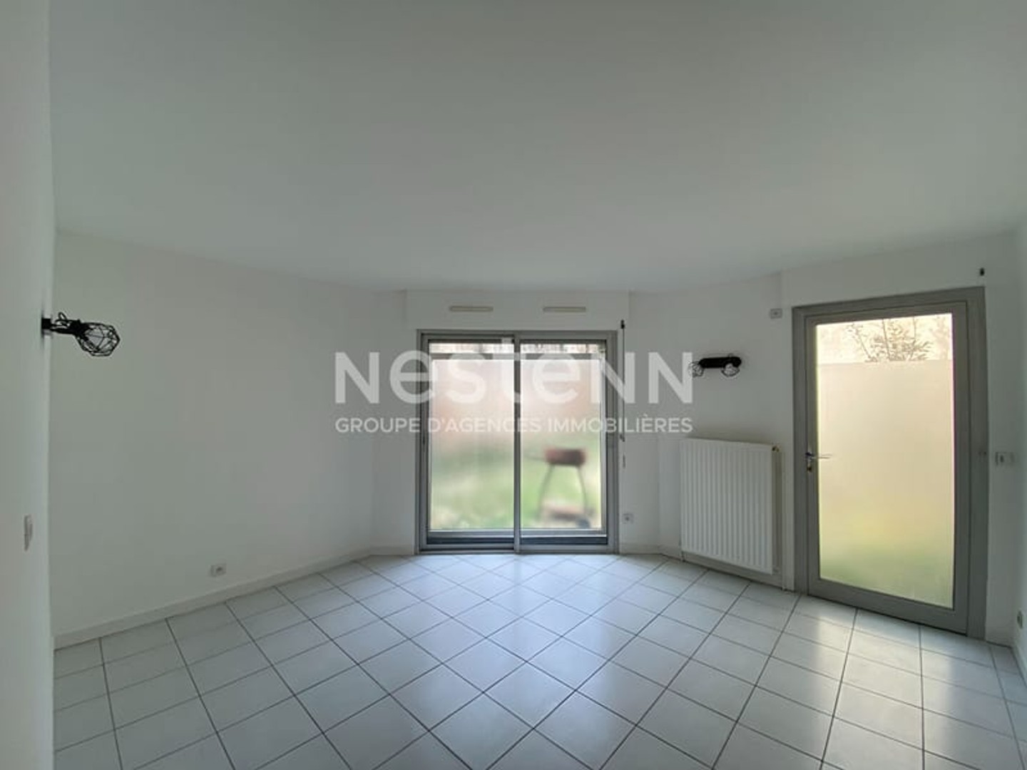 Immeuble commercial 14 m²