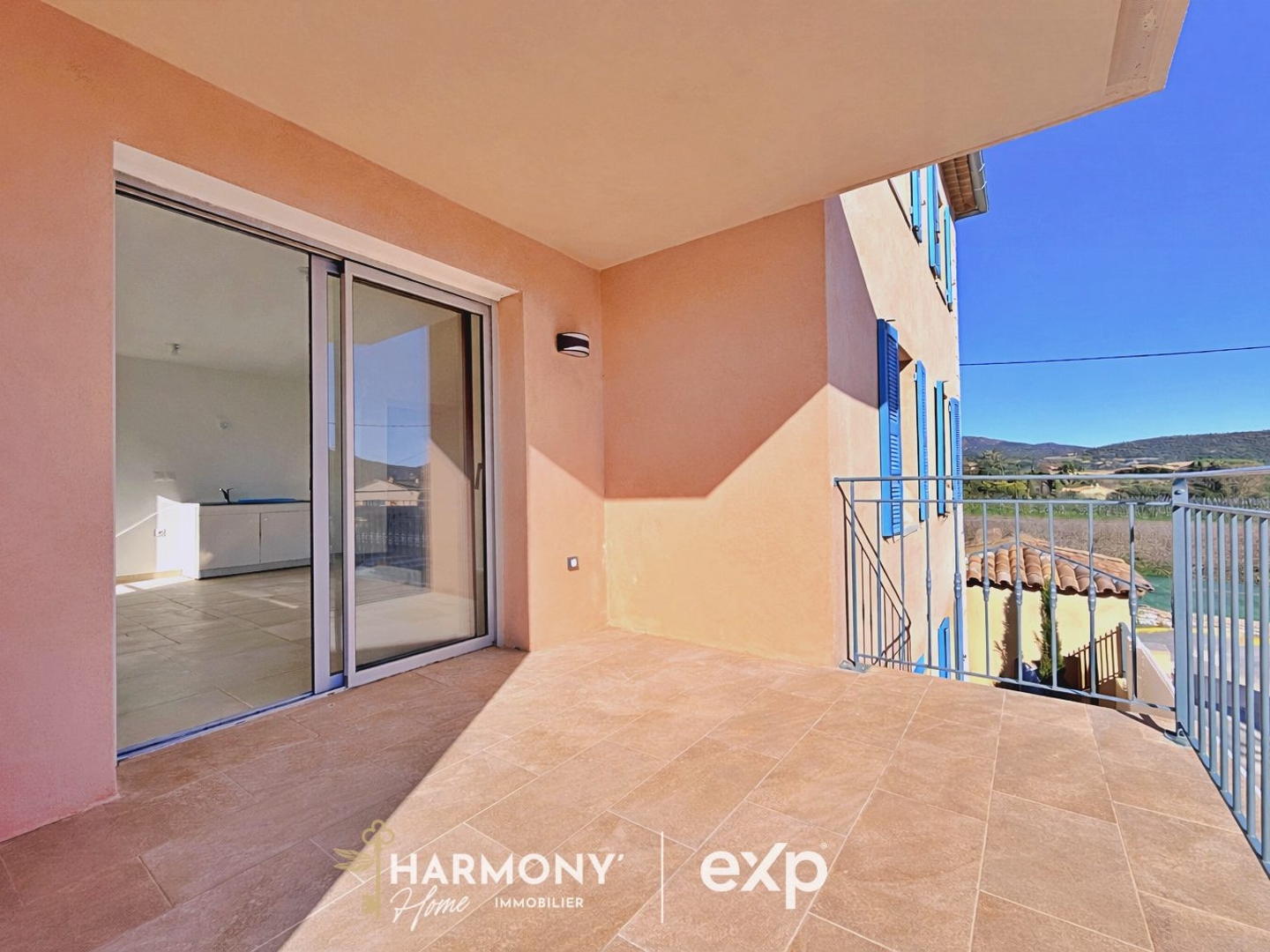 Appartement à vendre - 3 pièces - 66m2 - Le Plan-De-La-Tour (83120)