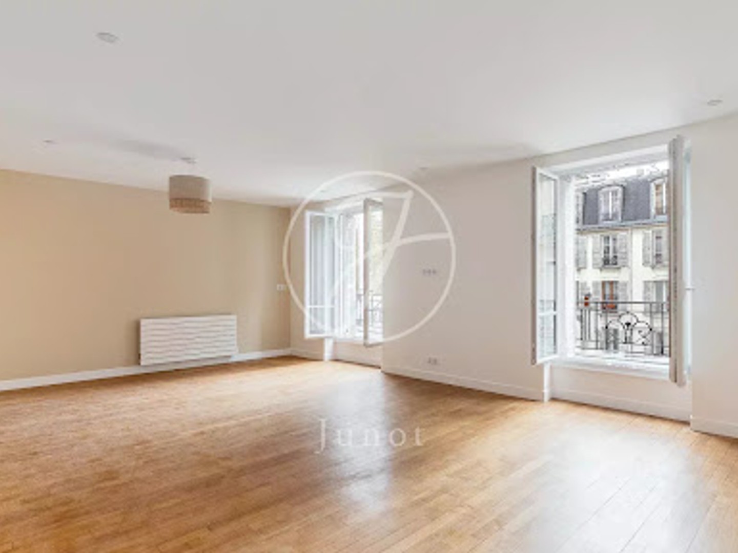 Appartement à vendre - 3 pièces - 73m2 - Paris 18e (75018)