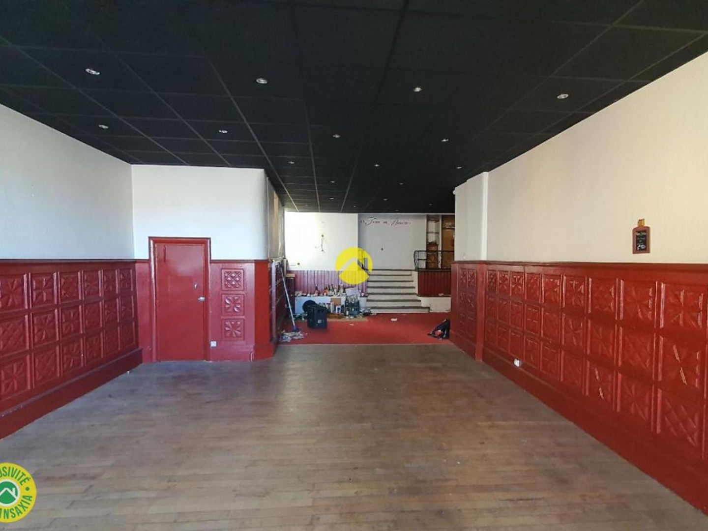 Locaux à vendre - 420m2 - Auzances (23700)