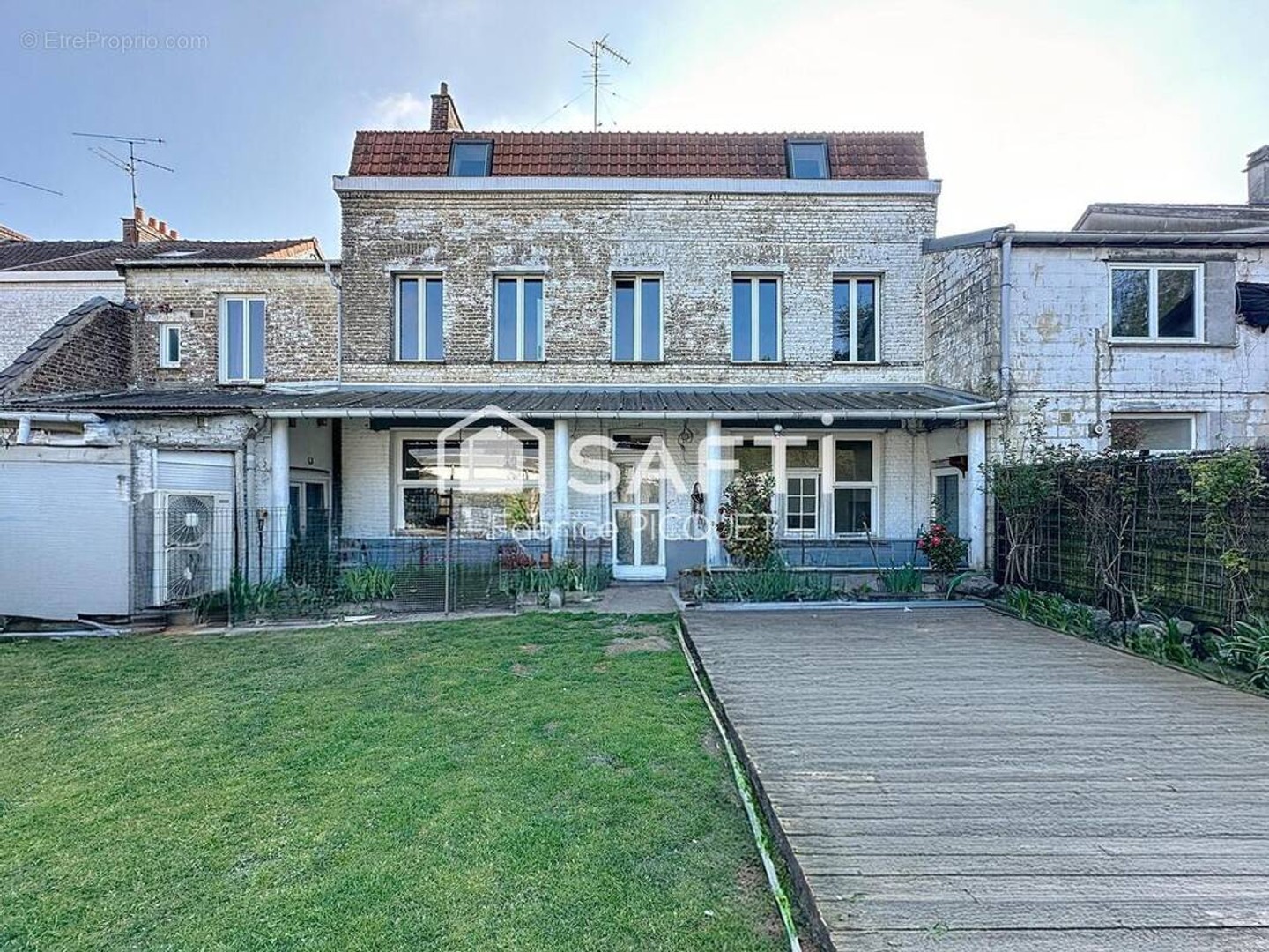 Appartement 280 m² à raismes