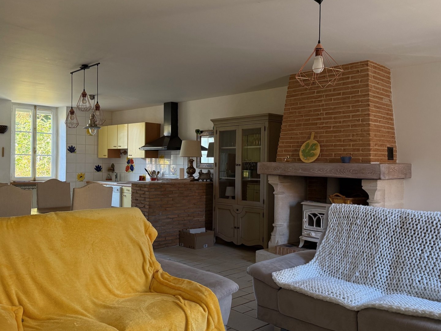Maison à vendre - 7 pièces - 120m2 - Marcillat-En-Comb... (03420)