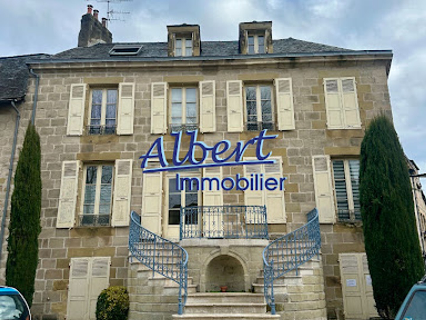 Propriété 4 pièces 193 m²