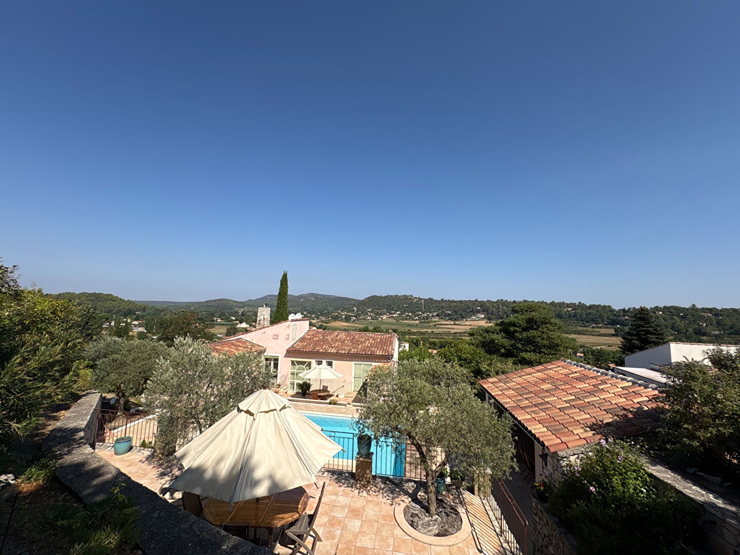 Maison à vendre - 5 pièces - 193m2 - Rians (83560)
