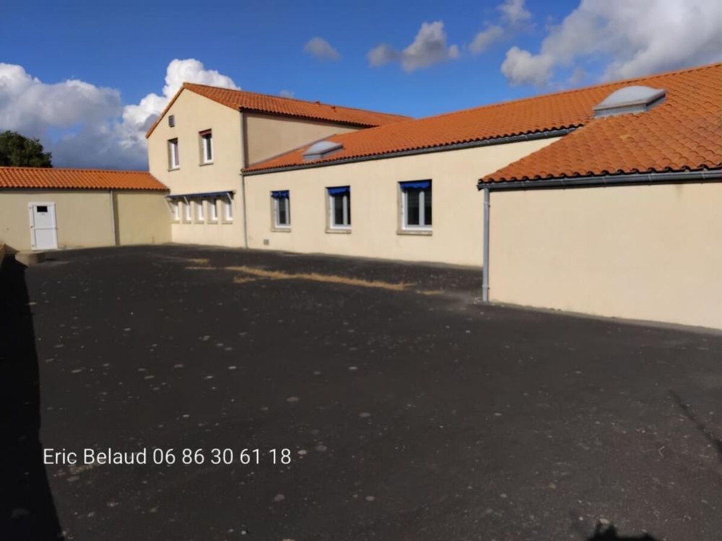 Immeuble à vendre - 5 pièces - 900m2 - L'absie (79240)