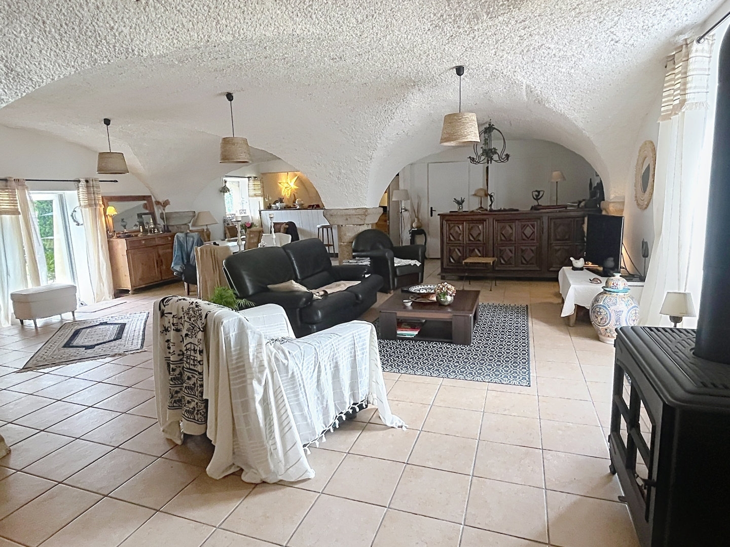 Immeuble à vendre - 15 pièces - 380m2 - Issoire (63500)