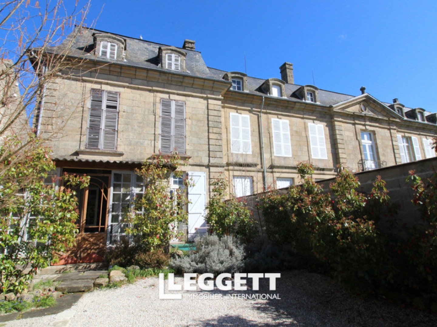 château 10 pièce(s), CHÂTEAUPONSAC