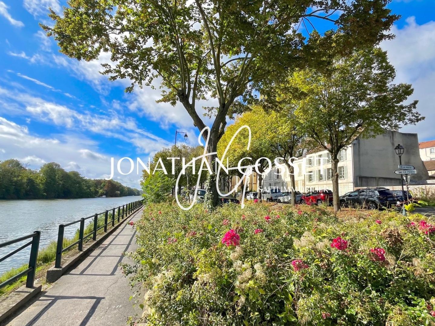 Andrésy: Appartement à aménagé de 176m2 avec jardinet en plein coeur du centre ville