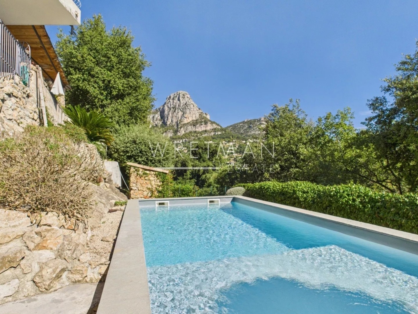 Grand maison familial en pierre, Vence