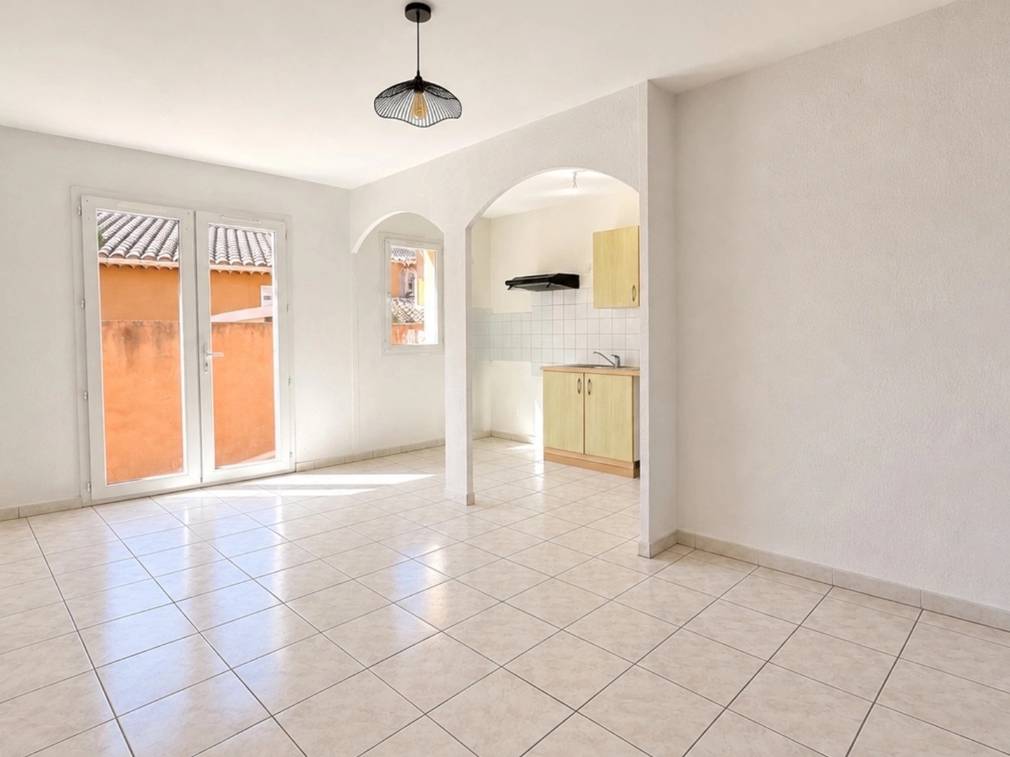 Maison à vendre - 4 pièces - 73m2 - Puyvert (84160)