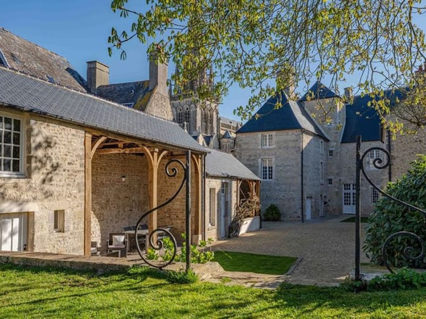 Maison 15 pièces 350 m²