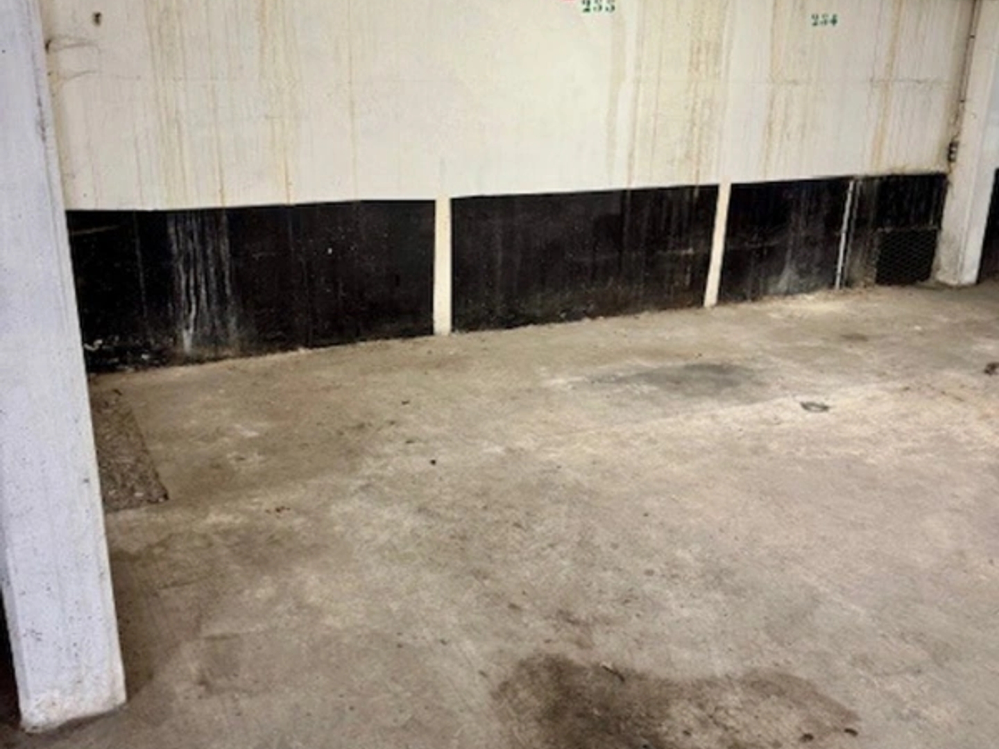 Magasin à vendre - 1 pièce - 8m2 - Paris 13e (75013)