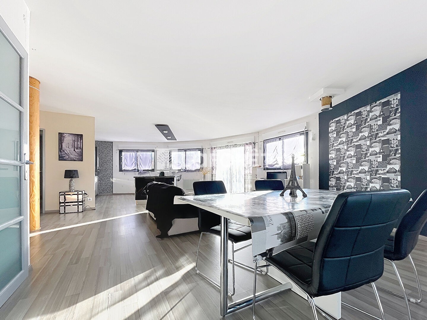 Immeuble 5 pièces 260 m²