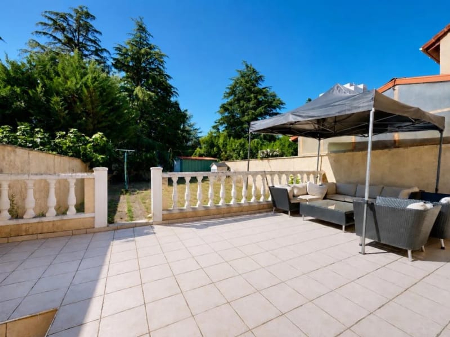 Maison à vendre - 5 pièces - 113m2 - Saint-Fons (69190)