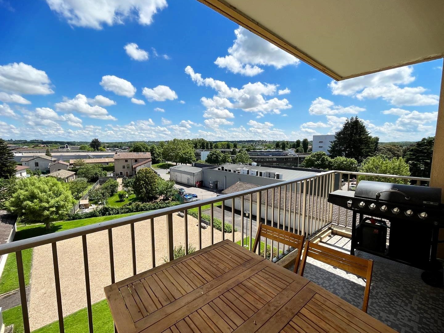 Appartement T5 avec balcon