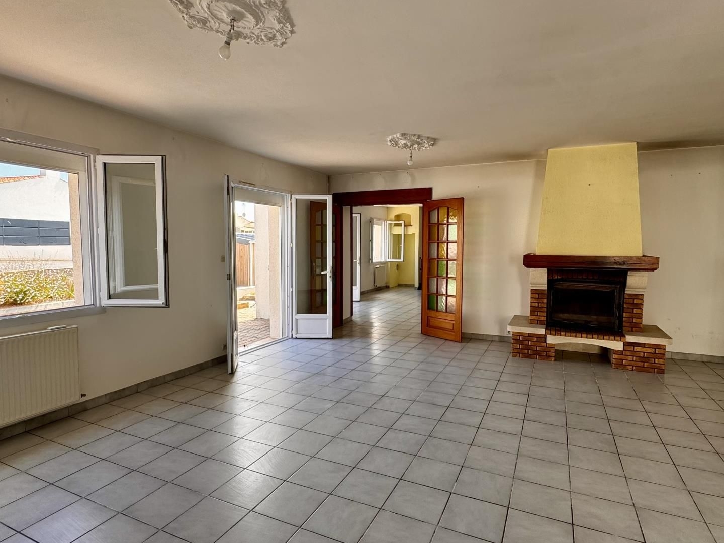 Maison à vendre - 4 pièces - 121m2 - Saint-Gilles-Croi... (85800)