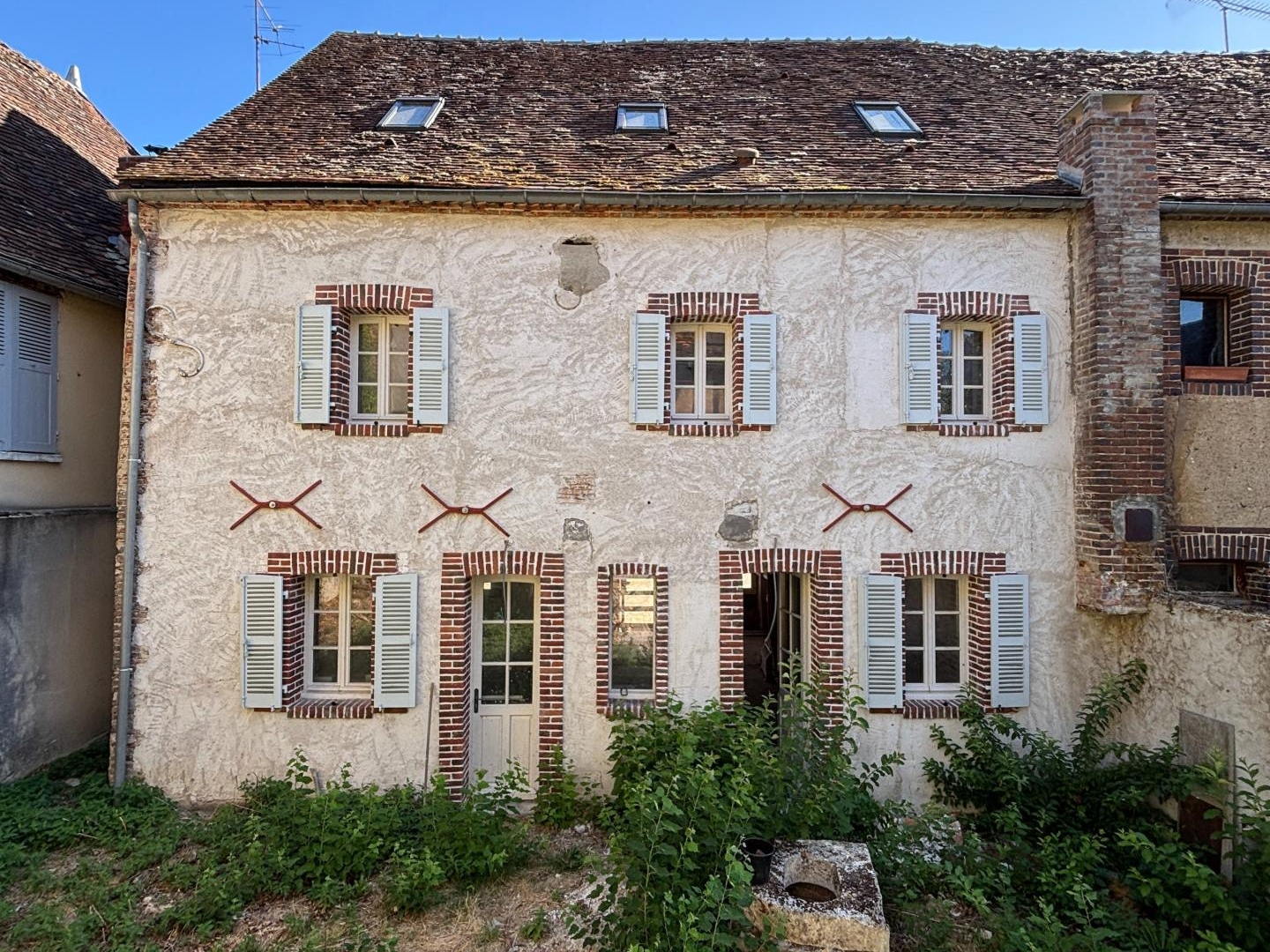 Maison à vendre - 9 pièces - 210m2 - Mézilles (89130)